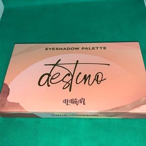 Alamar Cosmetics Eyeshadow Palette